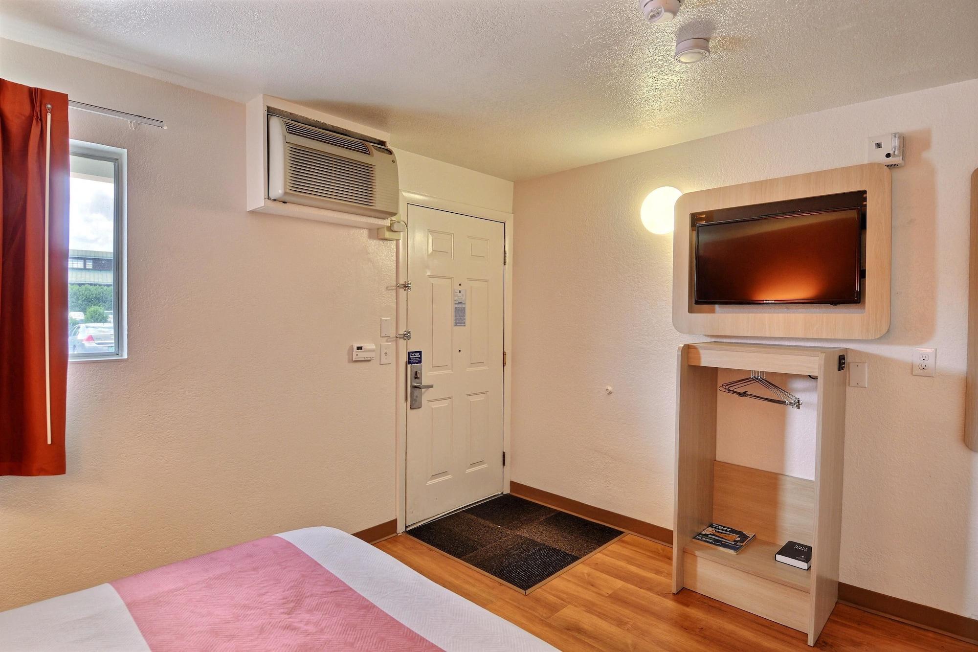 Travelodge By Wyndham Brattleboro Vt Extérieur photo